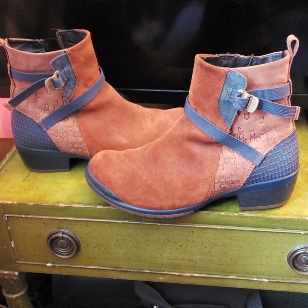 Keen Genuine Leather Booties